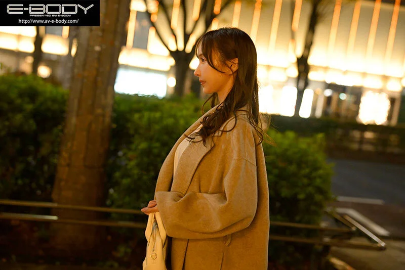 EYAN-223 「だれ?」 歴史を変えた女 非公開 令和 れい