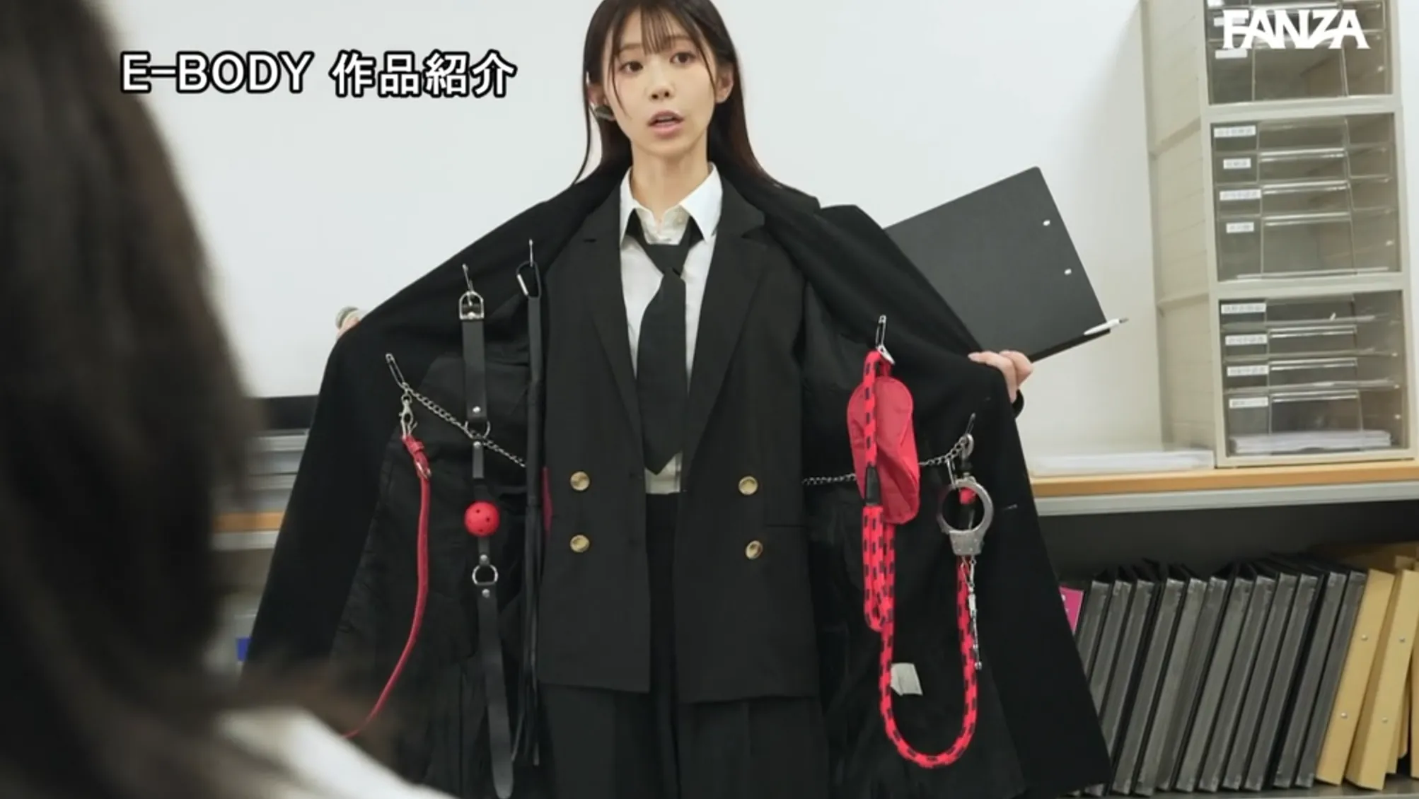 EBWH-348 全社員を喰らうオンナ バケモノ級の性欲でクズ男を逆レ●プし続ける職権乱用セクハラハンター 葵いぶき