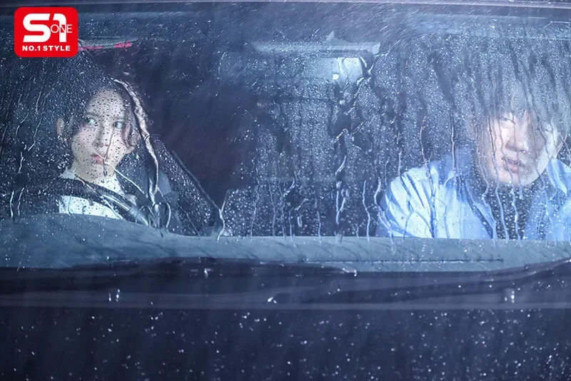 SNOS-255 暴雨下孤男孤女被迫挤在临时小屋「七森莉莉」2026/06/22新作