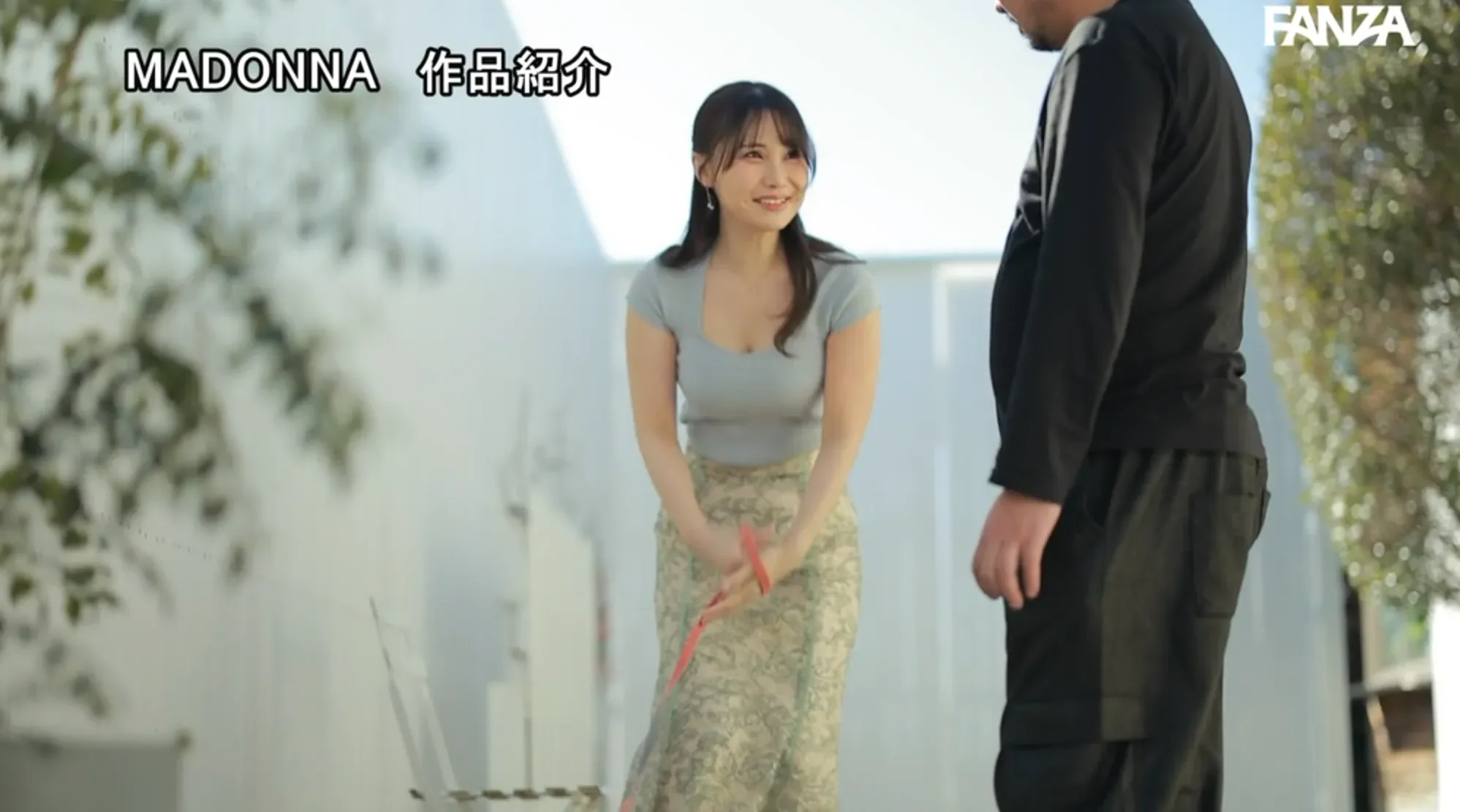 JUR-101 新人!走在街上每天都能被搭讪的人妻「稻富诗音」2026/07/28新作